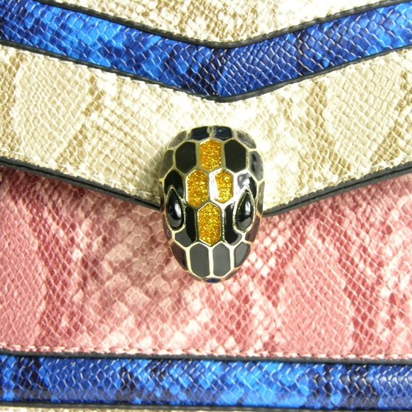 LAST ONE! Basilisk Vegan Leather Crossbody Bag - Picture 8 of 8